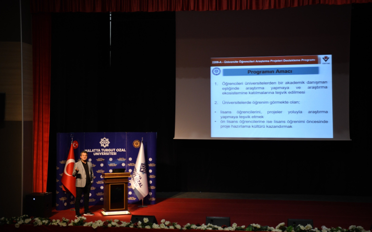 tubitak-2209-a-universite-ogrencileri-proje-yazma-ve-bilgilendirme-etkinlikleri-gerceklestirildi-447