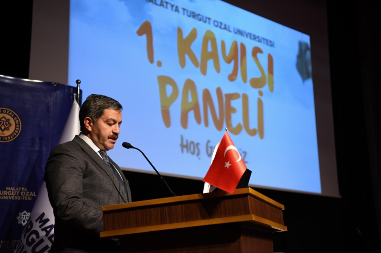 malatya-turgut-ozal-universitesinde-1kayisi-paneli-duzenlendi-559
