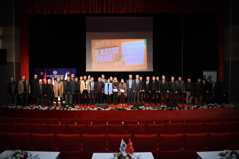 3-kayisi-paneli-duzenlendi-790