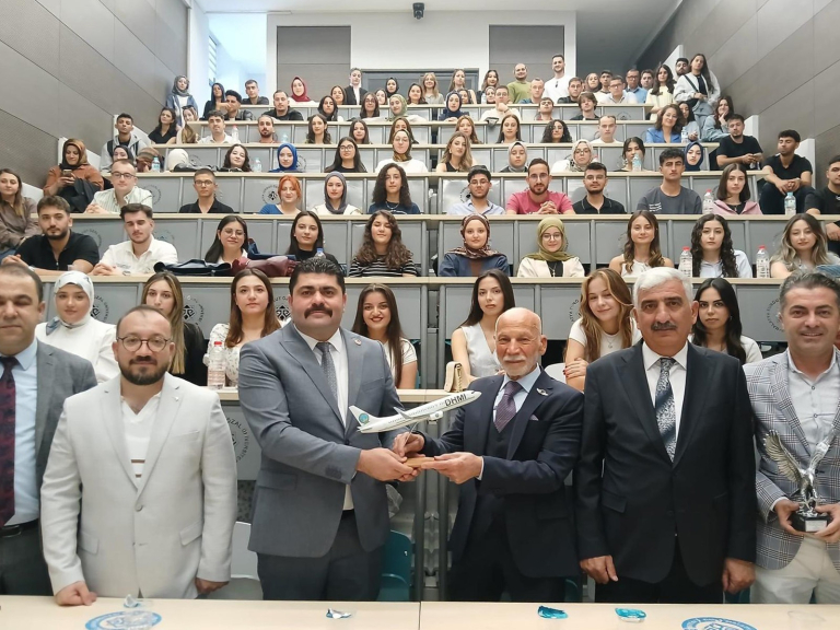 malatya-turgut-ozal-universitesi-sivil-havacilik-yuksekokulunda-acilis-dersi-1342